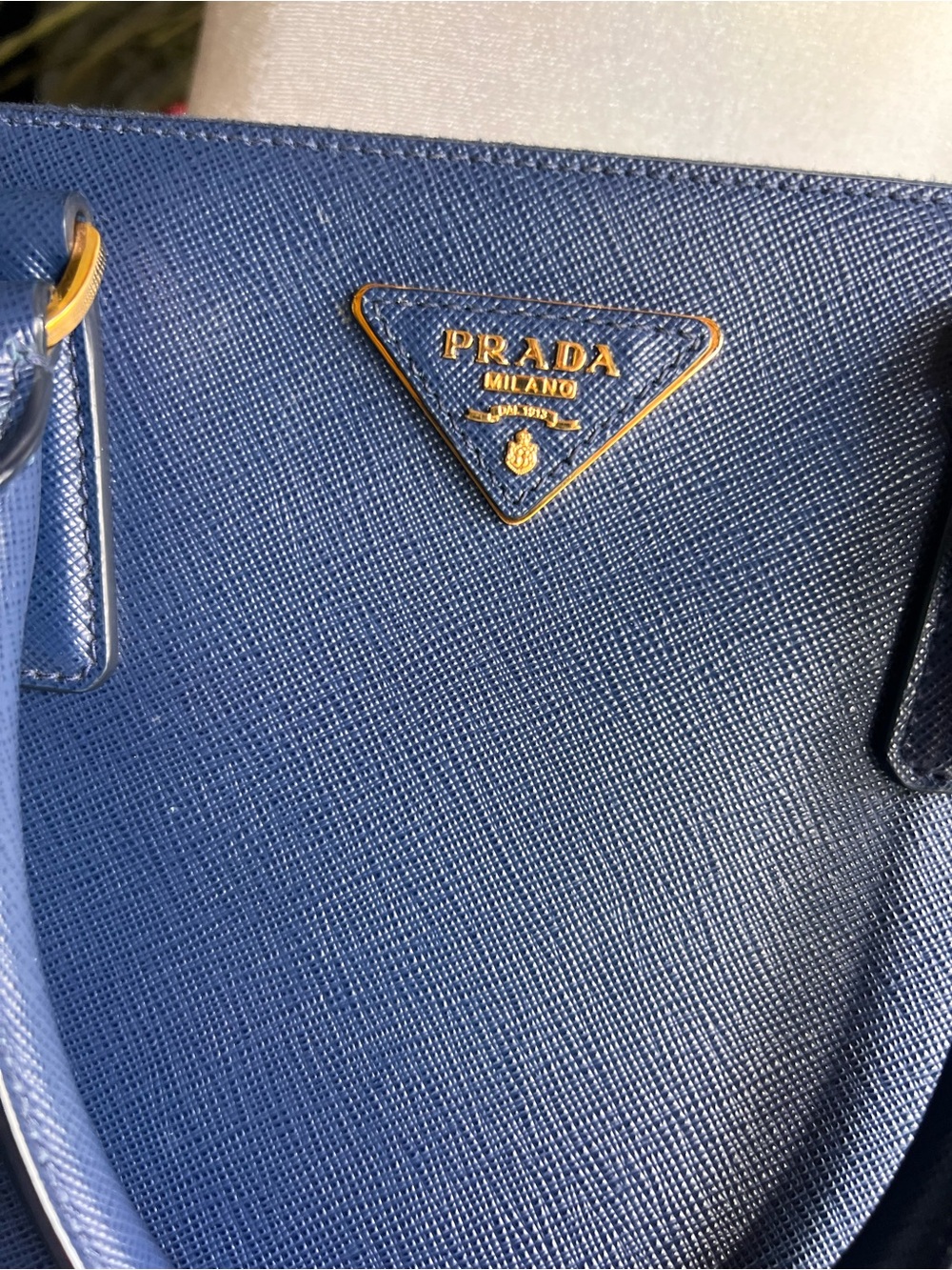 Prada Bluette Blue Saffiano Lux Leather Tote with Gold Hardware - Picture 4 of 16